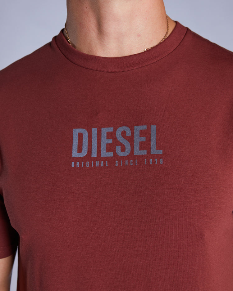 Brosnach Tee Brick Red