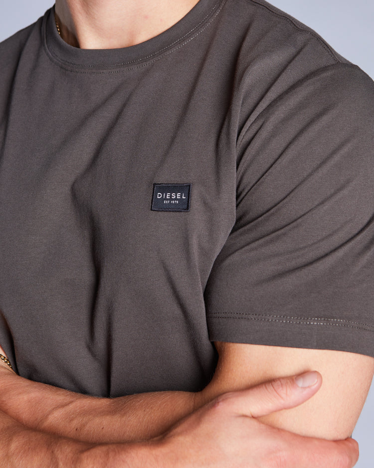 Devyn Tee Oak Green
