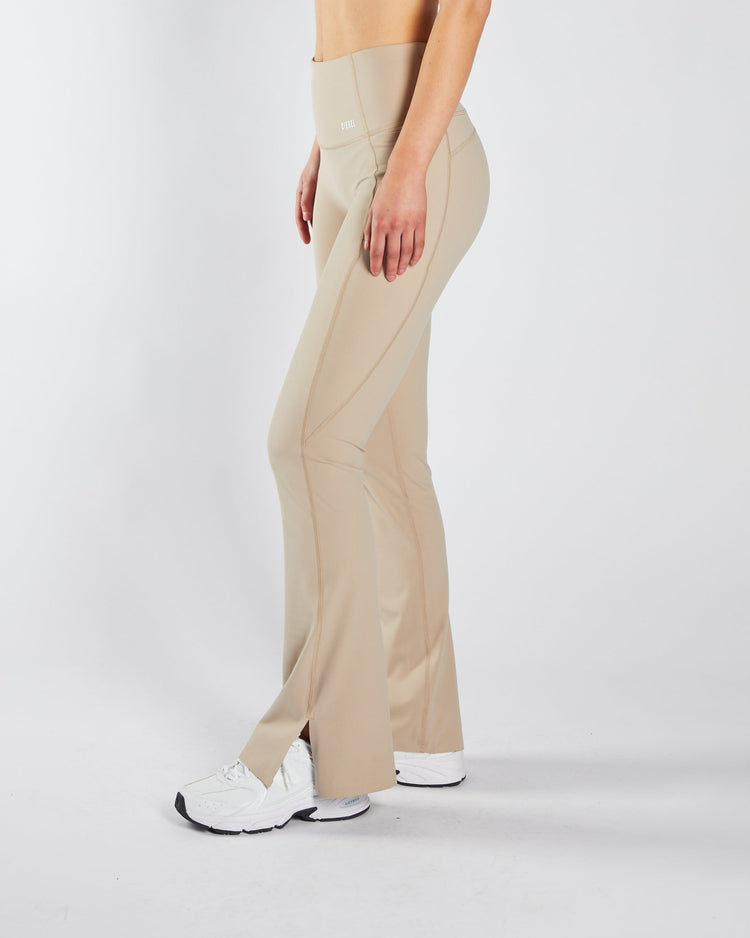 Nika UHR Glow Pant Toasted Cinnamon