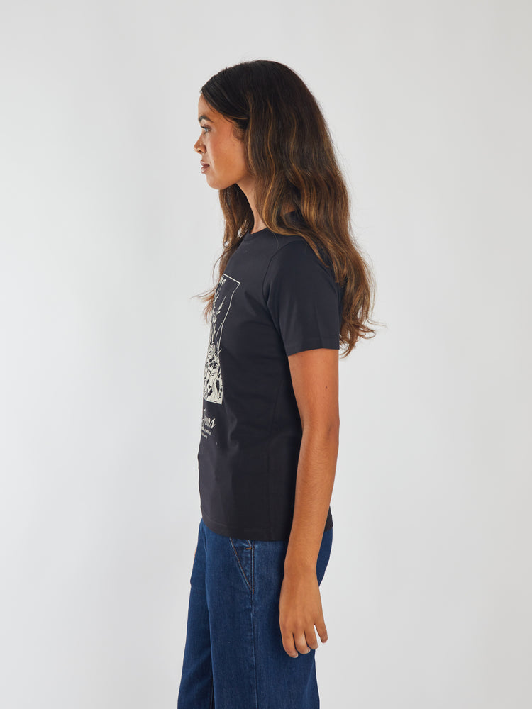 Moyna Tee Black