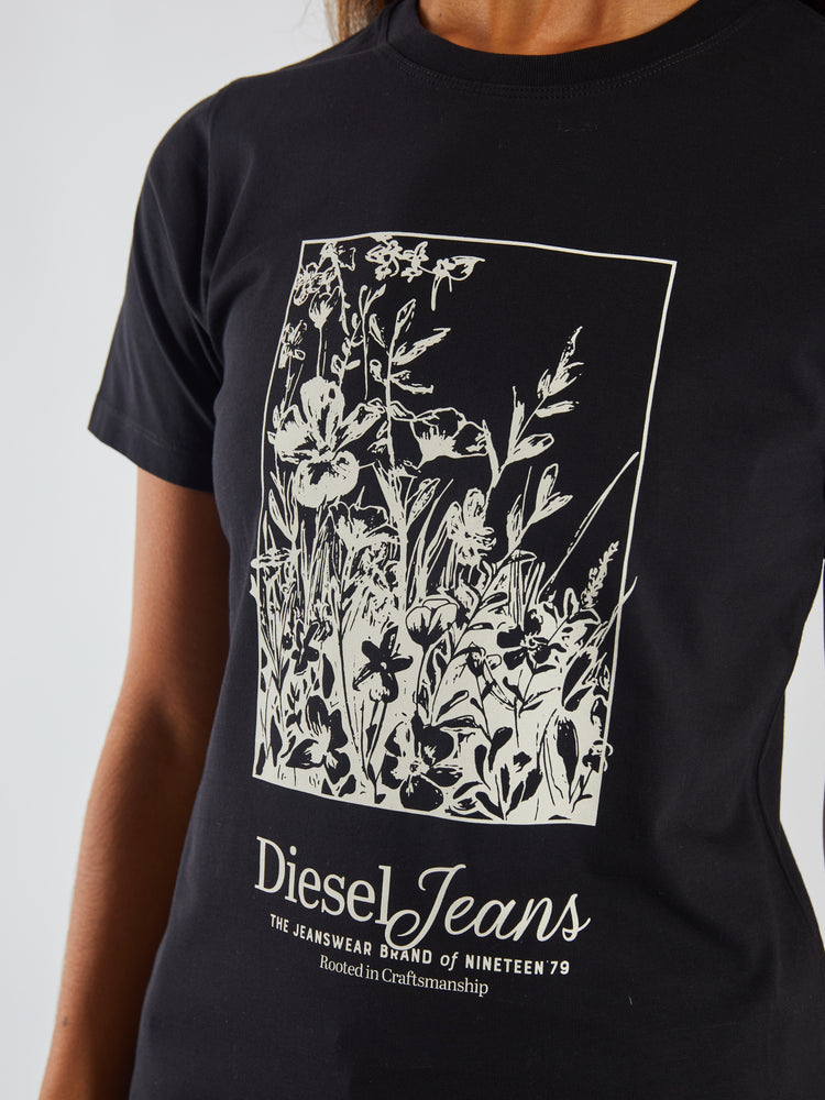 Moyna Tee Black