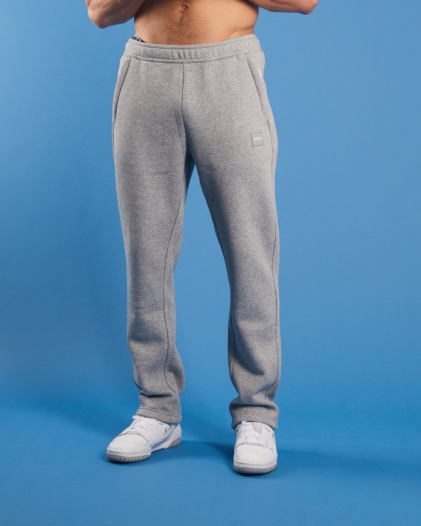 Mens uncuffed online joggers