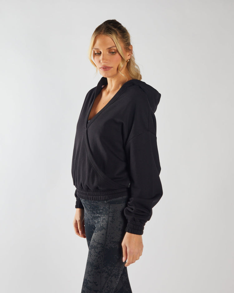 Sasha Crossover Hood Black