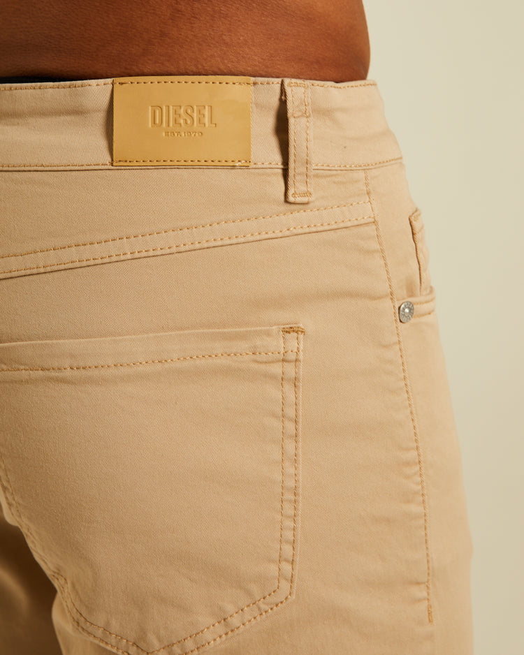 Beck 5 Pocket Short Almond Shell