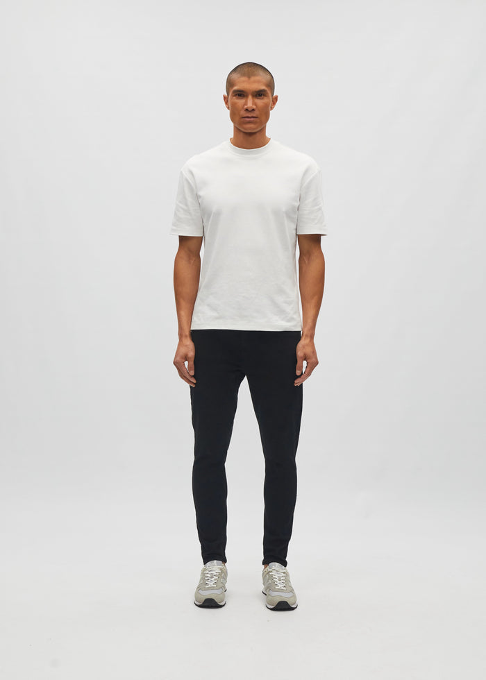 Saxon Skinny Black