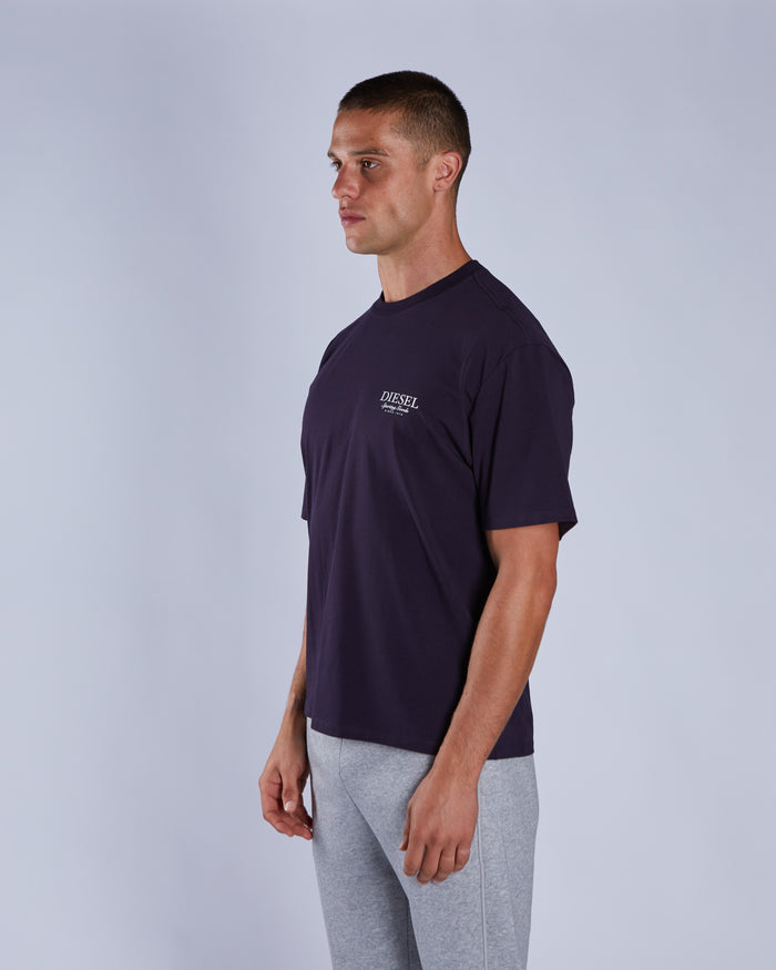 Armando Tee Deep Well