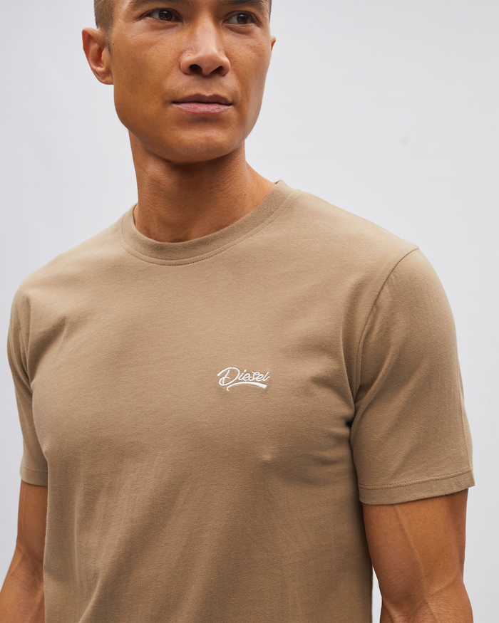 Basic Caden O Neck Tee Walnut Bark
