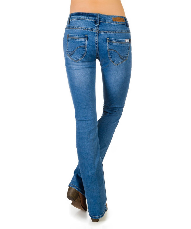 Tammi Classic Bootcut Light Blue Wash