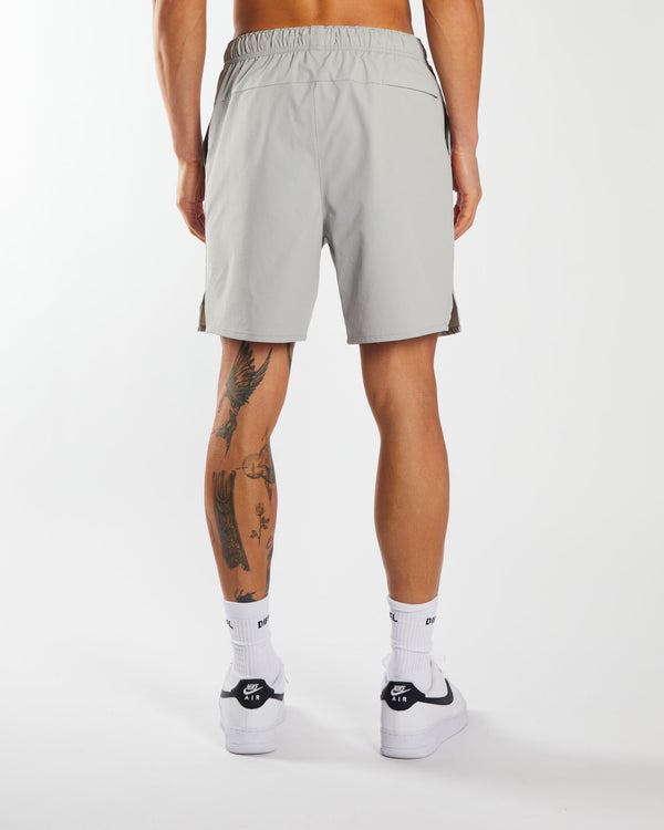 Elton Short Distant Grey