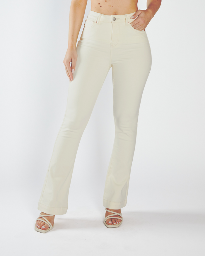 Gina Hr Bootleg Cream