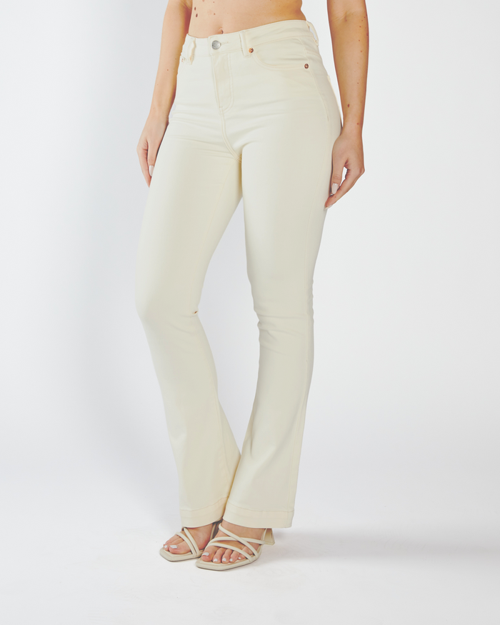 Gina Hr Bootleg Cream