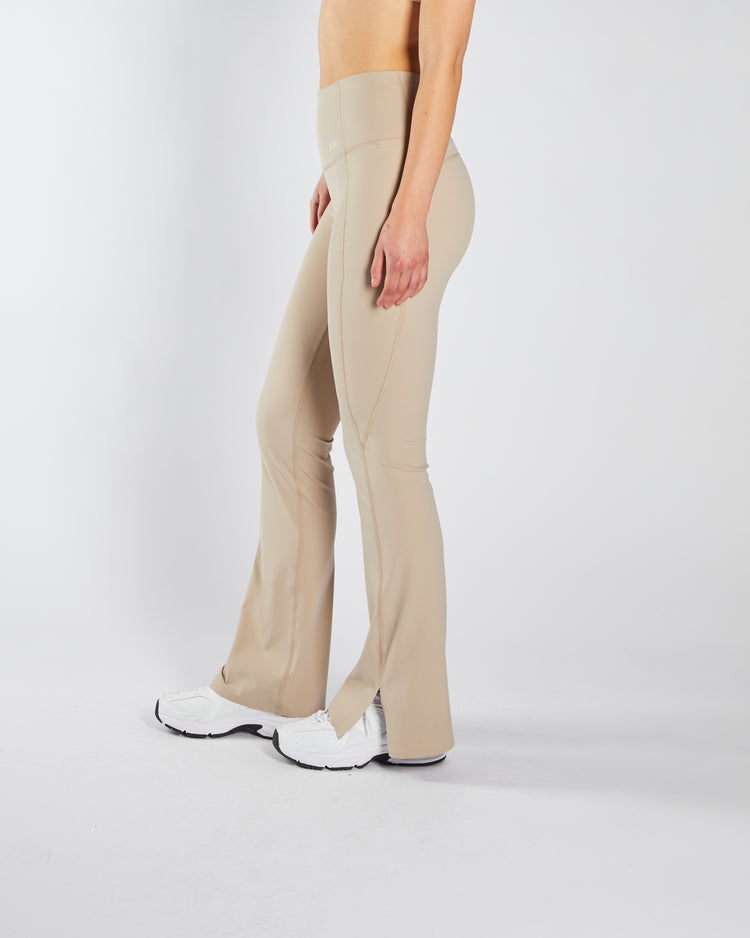 Nika UHR Glow Pant Toasted Cinnamon