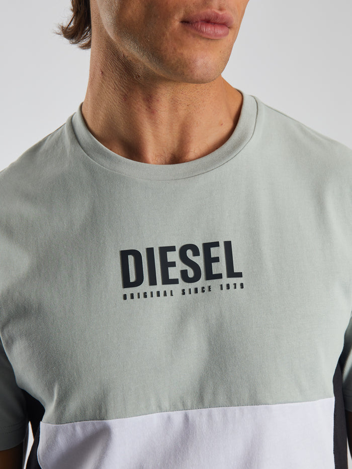 Kader Tee Glacier Ice