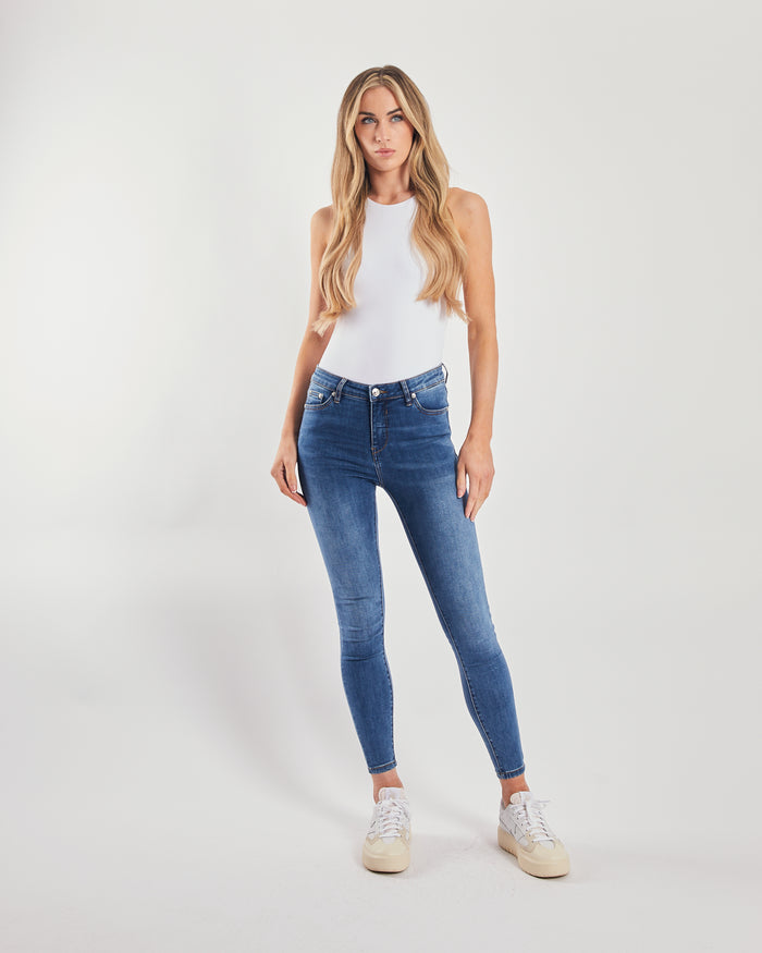 Kayla Mid Rise Skinny Medium Blue