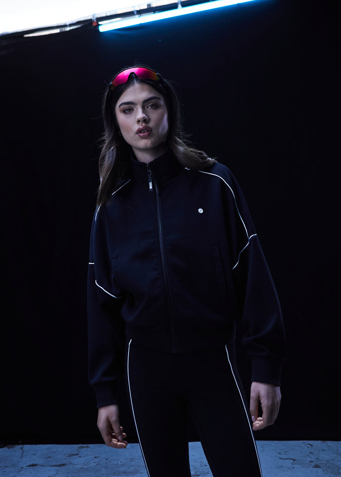 Hailey Zipper Beetle Black