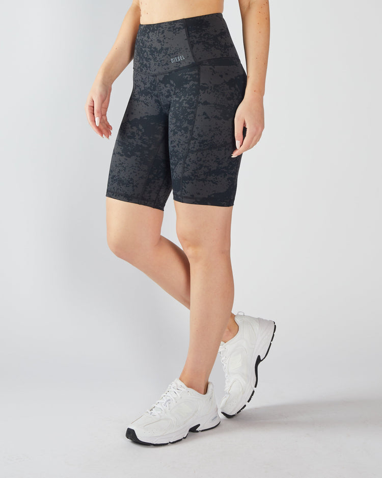 Maya Bicycle Short Black Acid Wash