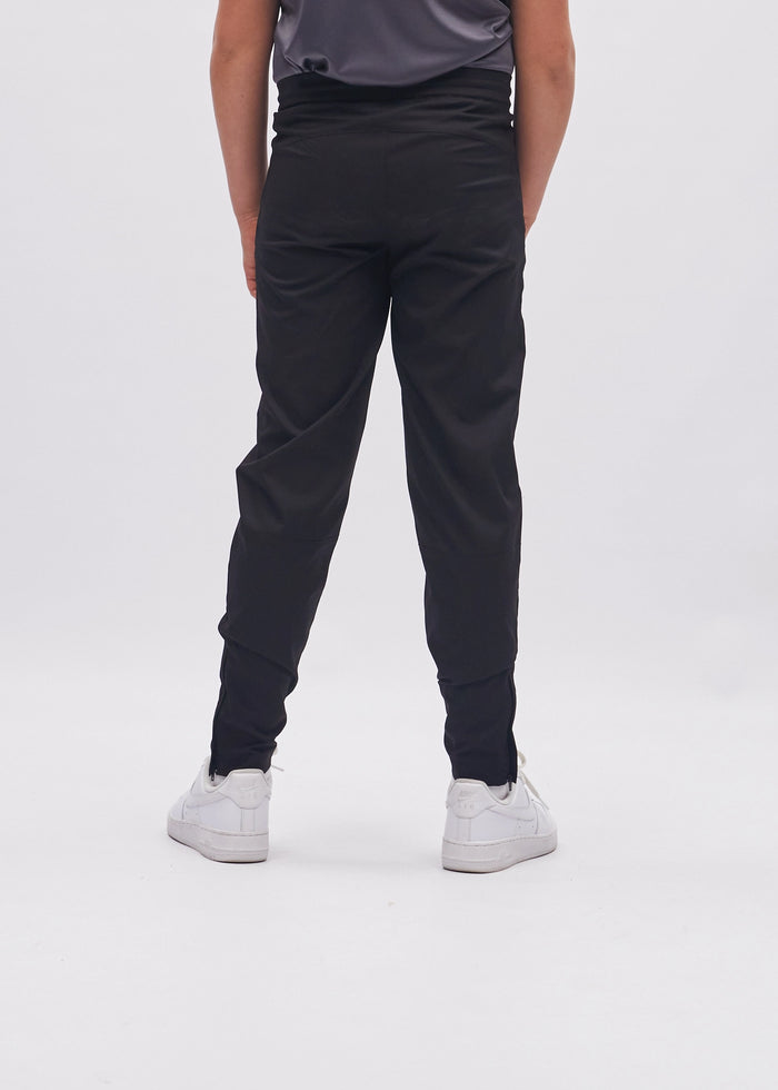 MIKE TRACKPANT BLACK