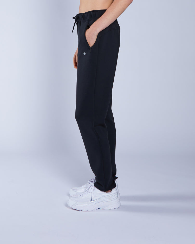 Neom Jogger Beetle Black