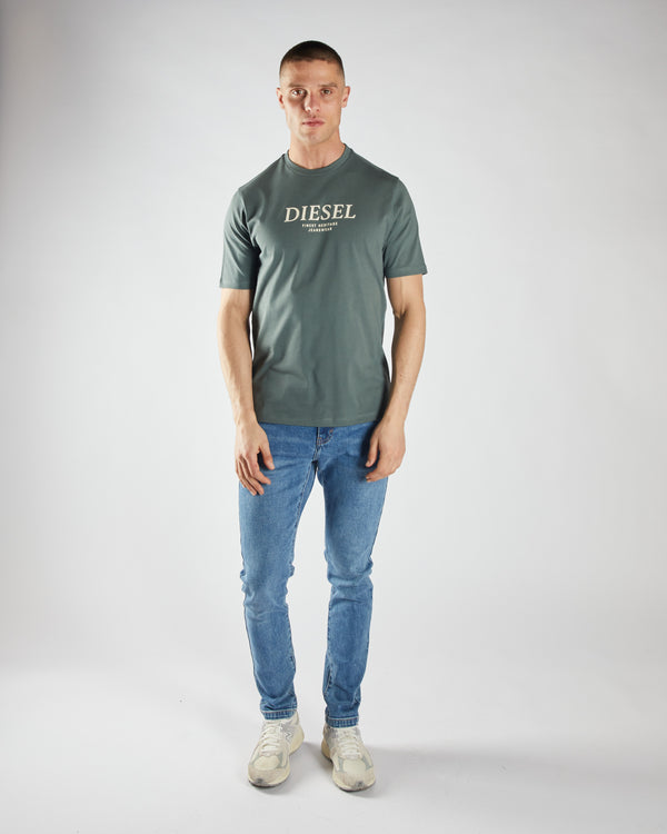 Peak Tee Lawn Green