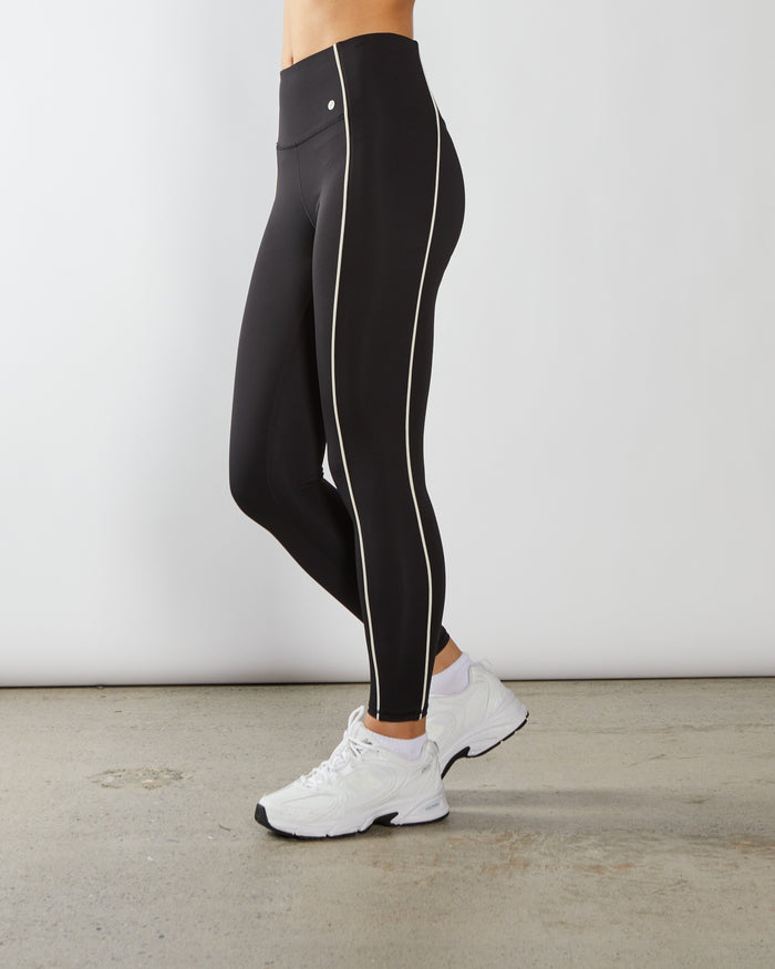 Sara UHR Pant Beetle Black