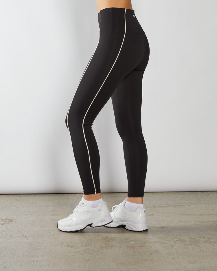 Sara UHR Pant Beetle Black