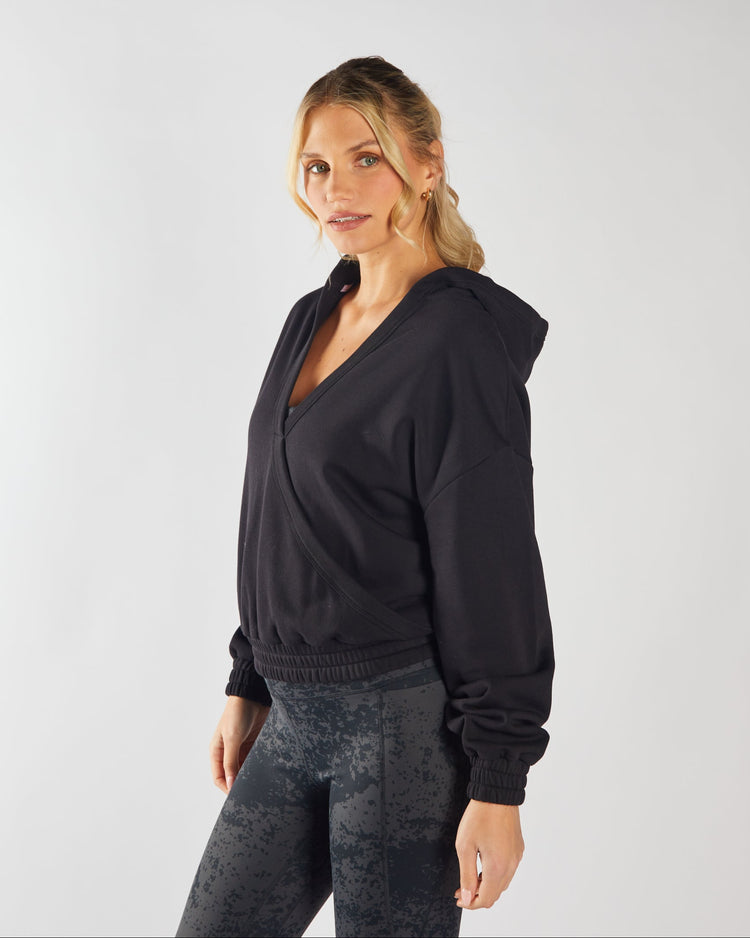 Sasha Crossover Hood Black