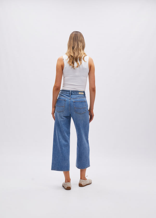 Zoey Wide Crop Medium Blue