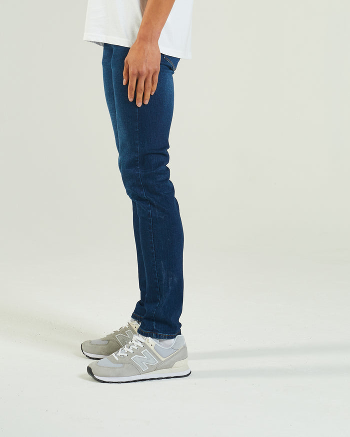 Wilson Straight Laundry Blue