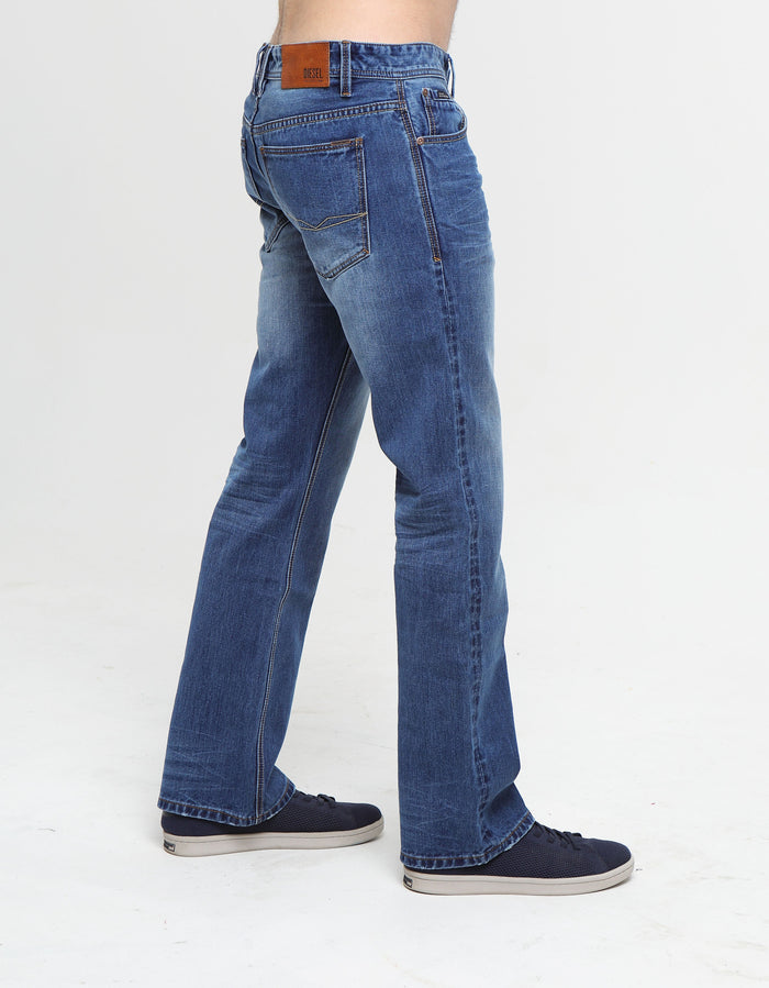 Walker Hudson Relaxed Bootcut Light Blue