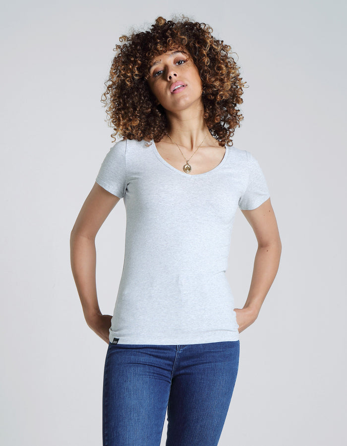 Clara V Neck Basic Pebble
